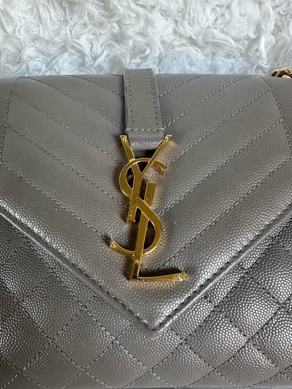 Saint Laurent Grain De Poudre Envelope Matelasse Medium Triquilt Monogram - Picture 5 of 15